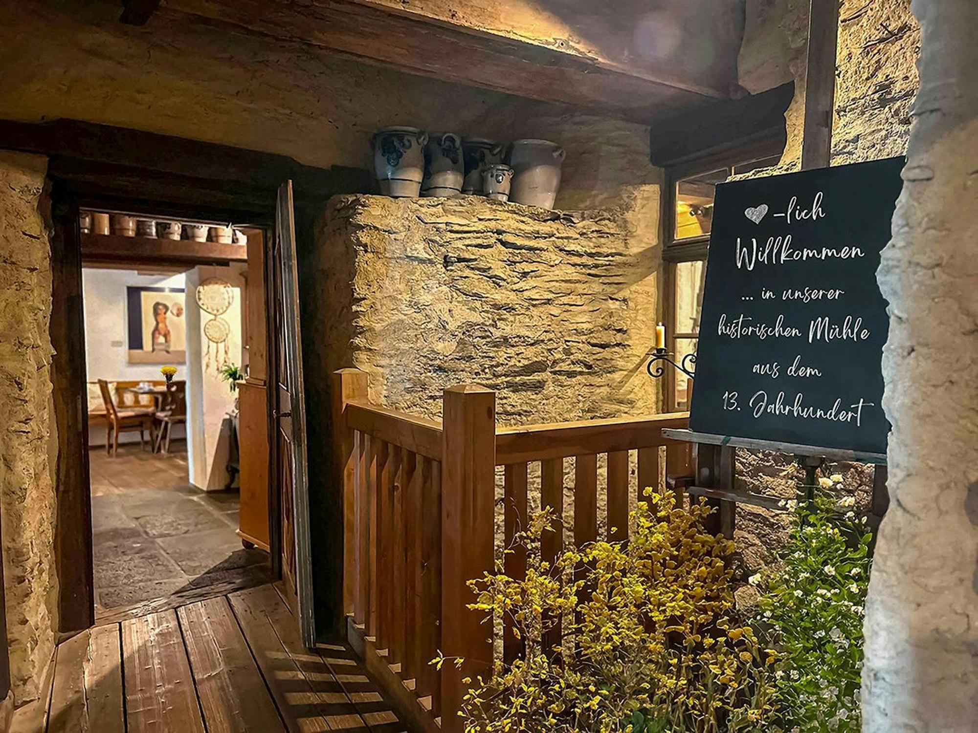 Landgasthof Zum Weissen Schwanen Braubach Exterior foto